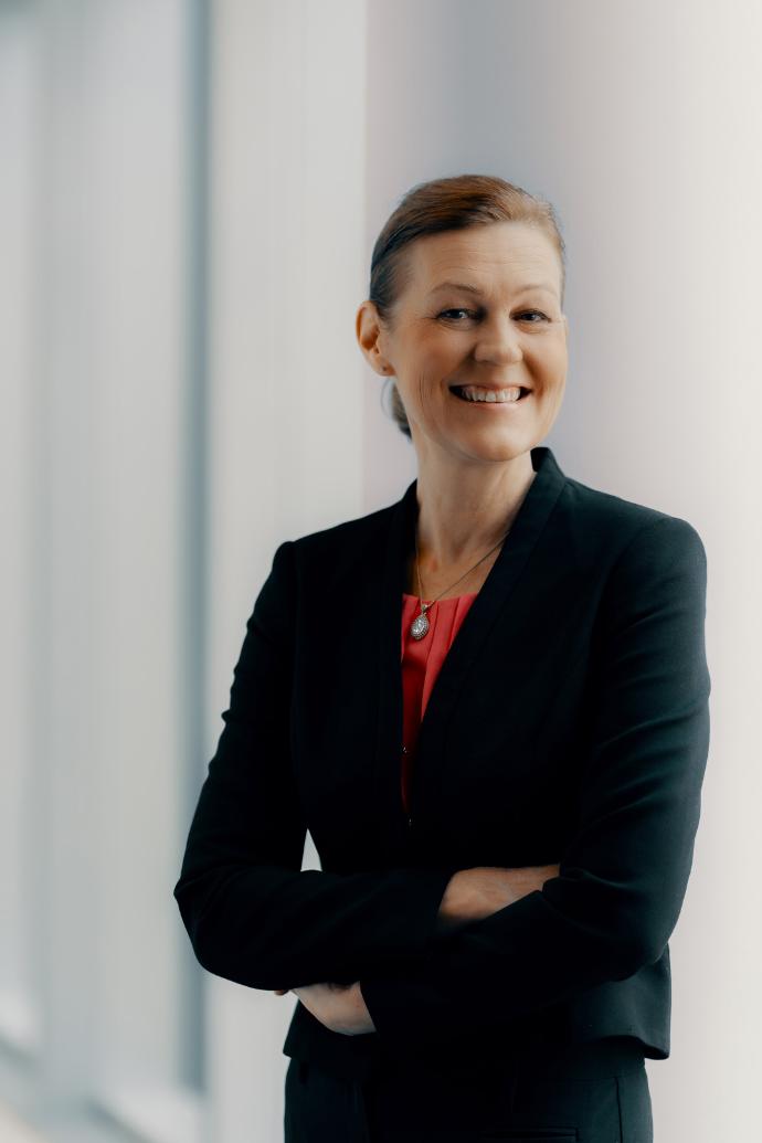 Tietoturva on asia, josta Riikka Salminen puhuu todella mielellään. Riikka Salminen on Dell Technologiesin toimitusjohtaja Suomessa