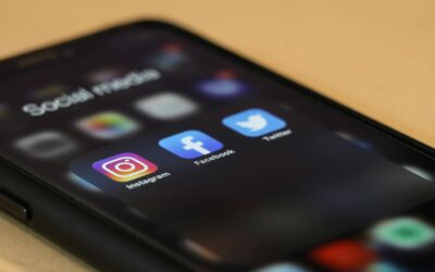 Yhdysvaltalaiset käyttävät yhä useammin sosiaalista mediaa uutisten lähteenä – suosituimmat alustat Facebook ja YouTube